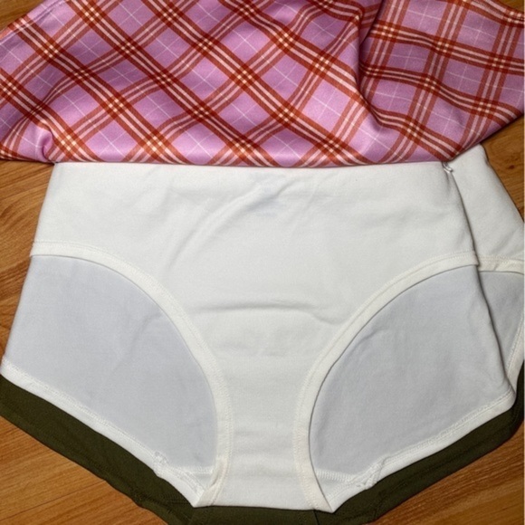 ARIZONA Body 3-pc.‎ Seamless Multi-Pack Hipster Panty size XXL - Picture 2 of 3